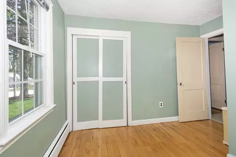 Bedroom - 70 Trinity Ave, Worcester, MA 01605 photo 4 of 4
