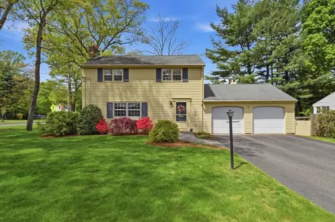 6 Ferncroft St, Longmeadow, MA 01106