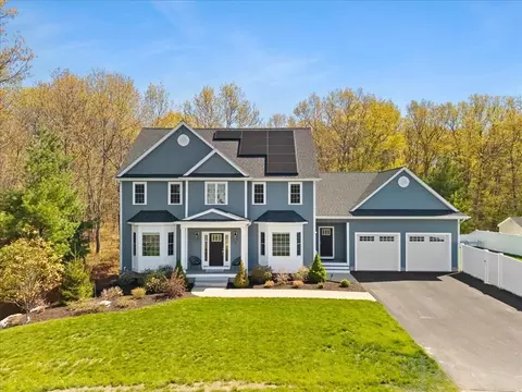 5 Baron Dr, Easton, MA 02356