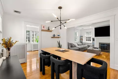 99 Atwood Ave #99, Newton, MA 02460