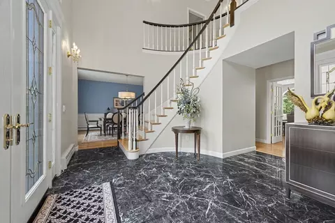 Entry Way - 29 Hammersmith Dr, Saugus, MA 01906 photo 2 of 3