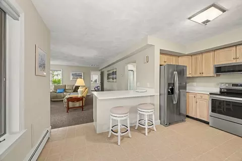 Kitchen - 29 Hammersmith Dr, Saugus, MA 01906 photo 4 of 5