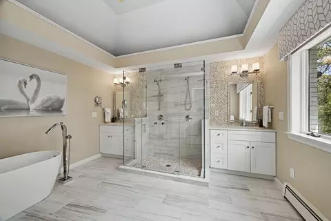 Bath - 29 Hammersmith Dr, Saugus, MA 01906 photo 3 of 7