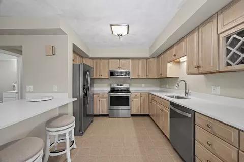 Kitchen - 29 Hammersmith Dr, Saugus, MA 01906 photo 5 of 5