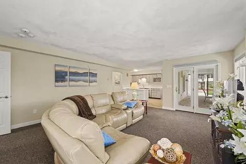 Living - 29 Hammersmith Dr, Saugus, MA 01906 photo 3 of 3
