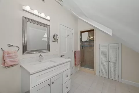 Bath - 29 Hammersmith Dr, Saugus, MA 01906 photo 6 of 7