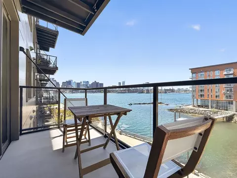 45 Lewis St #316, Boston, MA 02128