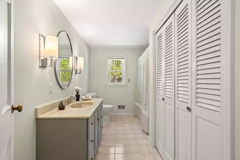 Bath - 53 Summer St, Danvers, MA 01923 photo 1 of 2