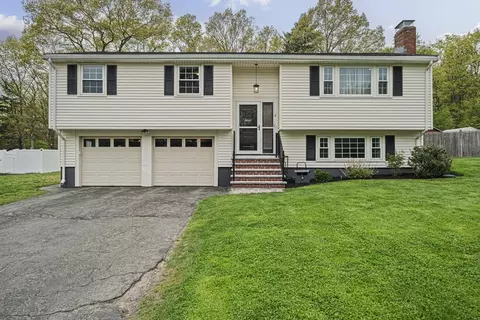 2 Casey St, Canton, MA 02021