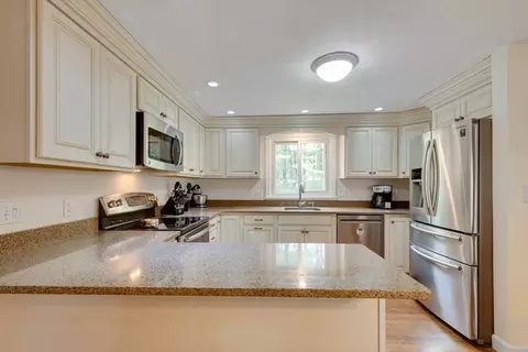 Kitchen - 35 Blueberry Ln, Reading, MA 01867 photo 3 of 3