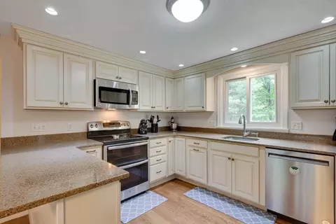 Kitchen - 35 Blueberry Ln, Reading, MA 01867 photo 1 of 3