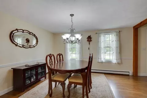 Dining - 35 Blueberry Ln, Reading, MA 01867 photo 4 of 4