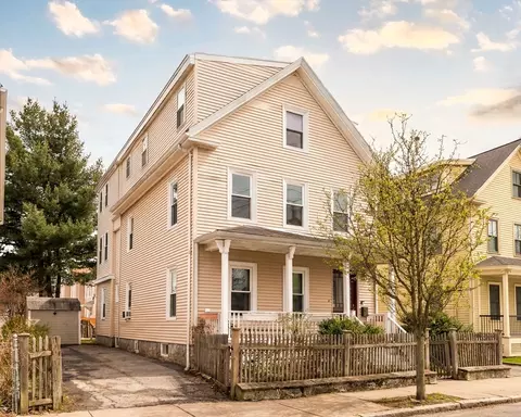 30 Concord Ave #2, Somerville, MA 02143