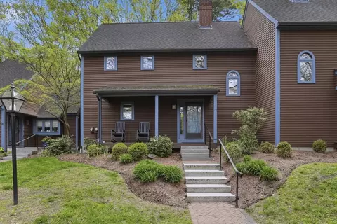 19 Bradley Ln #19, Westford, MA 01886
