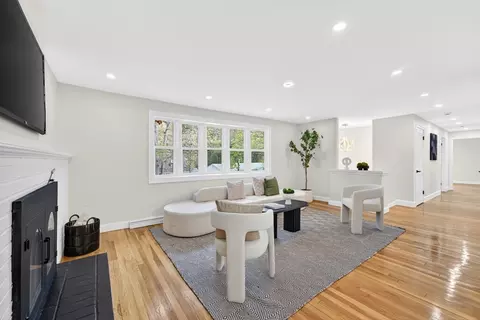 6 Sunset Dr, Randolph, MA 02368 photo 6