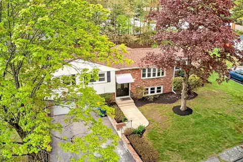 6 Sunset Dr, Randolph, MA 02368 photo 3