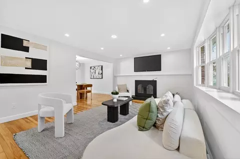 6 Sunset Dr, Randolph, MA 02368 photo 8