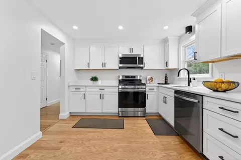 6 Sunset Dr, Randolph, MA 02368 photo 15