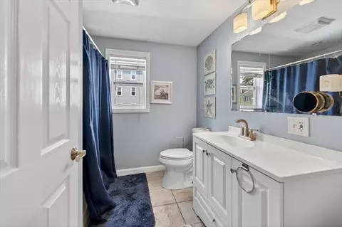 Bath - 8 Alsop St, Fall River, MA 02723 photo 2 of 4