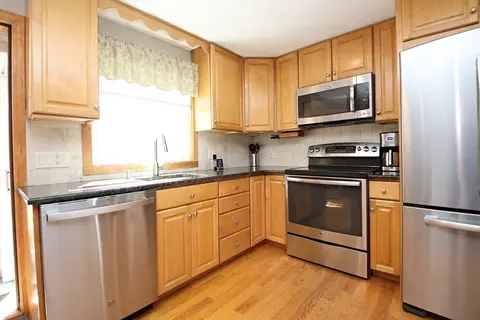 9 Carr Rd, Saugus, MA 01906 photo 8