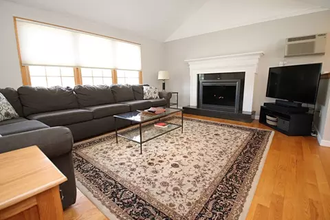 9 Carr Rd, Saugus, MA 01906 photo 4