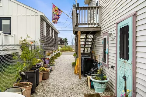 Exterior - 34 Cable Ave, Salisbury, MA 01952 photo 4 of 6