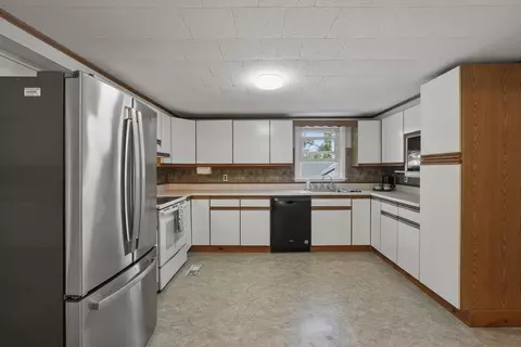 Kitchen - 123 Wilson Ave, Athol, MA 01331 photo 3 of 3