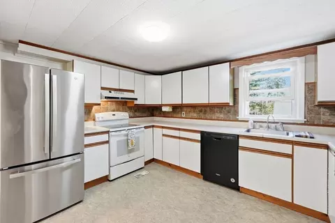 Kitchen - 123 Wilson Ave, Athol, MA 01331 photo 2 of 3