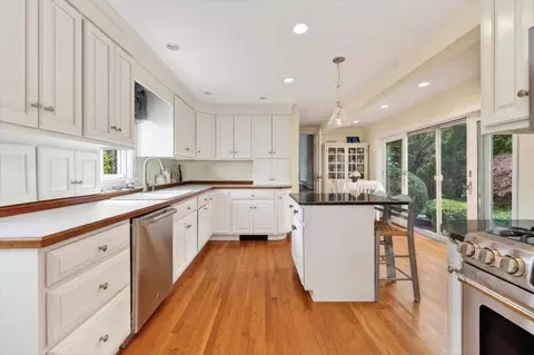 Kitchen - 18 Cottage St, Hingham, MA 02043 photo 2 of 4