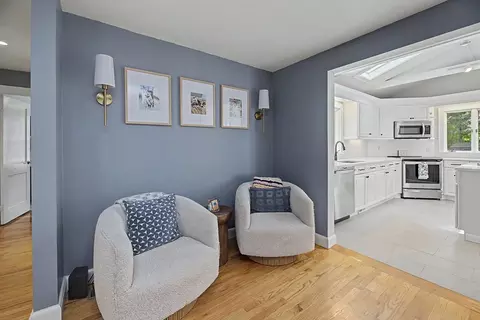 9 Macdonald Cir, Walpole, MA 02081 photo 9