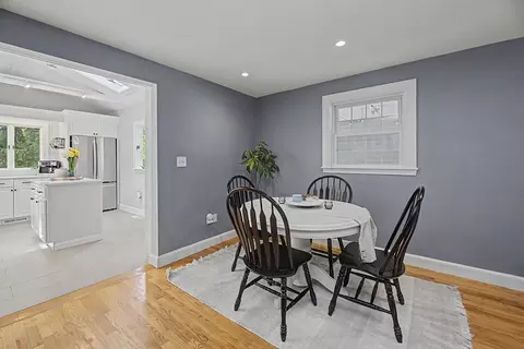 9 Macdonald Cir, Walpole, MA 02081 photo 10