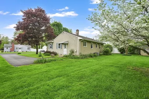 95 Old Lane Rd, Springfield, MA 01129 photo 33