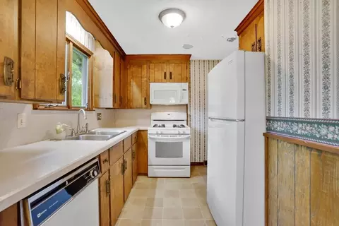 95 Old Lane Rd, Springfield, MA 01129 photo 13