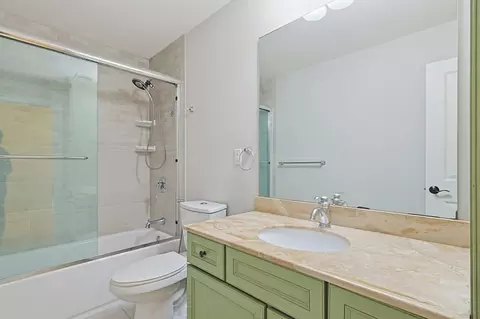 Bath - 1362 Great Plain Ave #1, Needham, MA 02492 photo 3 of 4