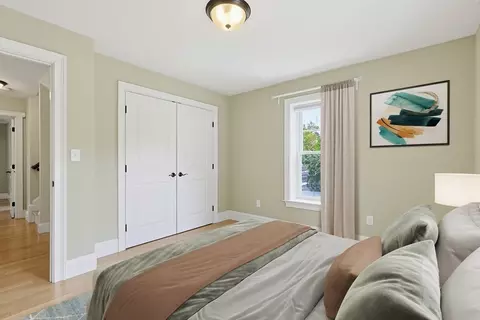 Bedroom - 1362 Great Plain Ave #1, Needham, MA 02492 photo 4 of 8