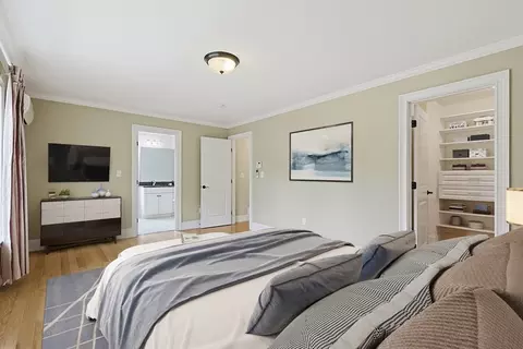 Bedroom - 1362 Great Plain Ave #1, Needham, MA 02492 photo 2 of 8