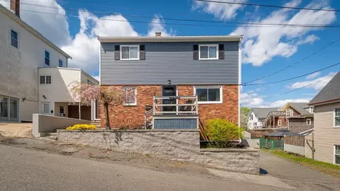 9 Alpine Ct, Gloucester, MA 01930