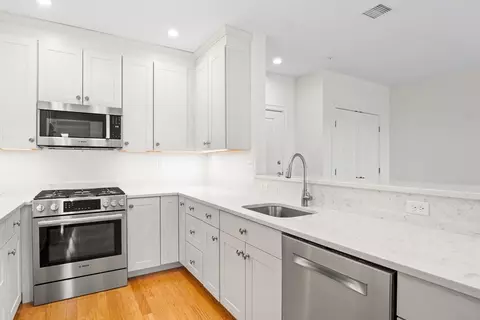 Kitchen - 16 Taylor Dr #3003, Reading, MA 01867 photo 3 of 3