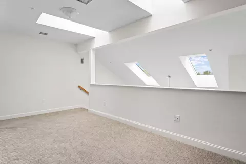 Living - 16 Taylor Dr #3003, Reading, MA 01867 photo 4 of 5