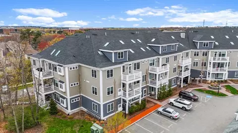 16 Taylor Dr #3003, Reading, MA 01867
