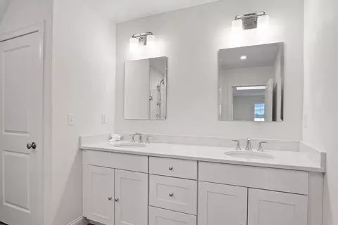 Bath - 16 Taylor Dr #3003, Reading, MA 01867 photo 3 of 3