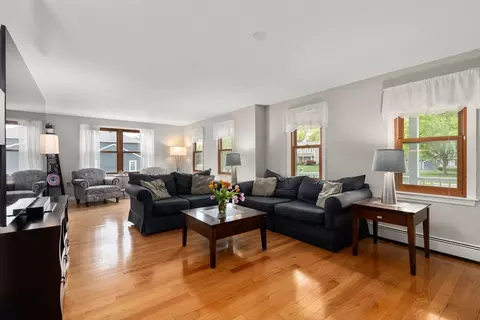 Living - 5 Fort Apache Dr, Franklin, MA 02038 photo 2 of 3