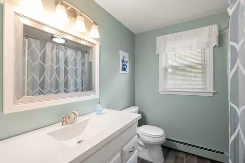 Bath - 5 Fort Apache Dr, Franklin, MA 02038 photo 2 of 3