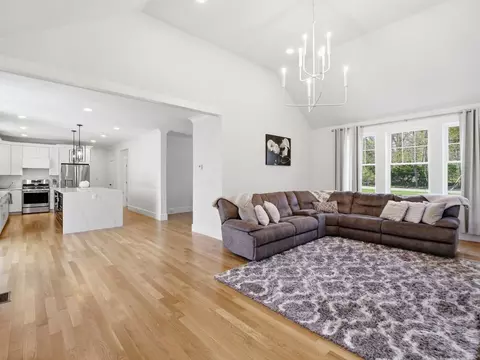 Living - 1 Smith Rd, Sutton, MA 01590 photo 3 of 3
