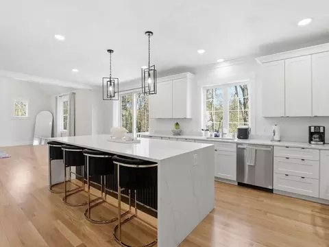 Kitchen - 1 Smith Rd, Sutton, MA 01590 photo 1 of 5