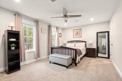 Bedroom - 152 Ambrose St, Springfield, MA 01109 photo 1 of 5