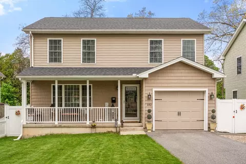 152 Ambrose St, Springfield, MA 01109