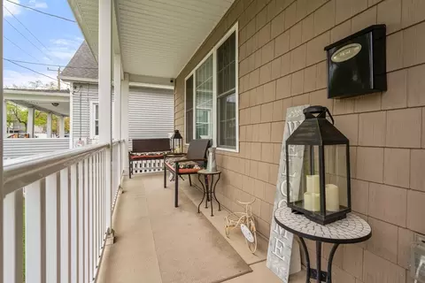 Exterior - 152 Ambrose St, Springfield, MA 01109 photo 8 of 15