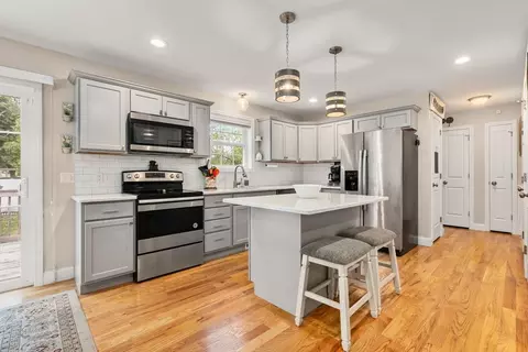 Kitchen - 152 Ambrose St, Springfield, MA 01109 photo 1 of 6