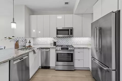121 Portland St #601, Boston, MA 02114